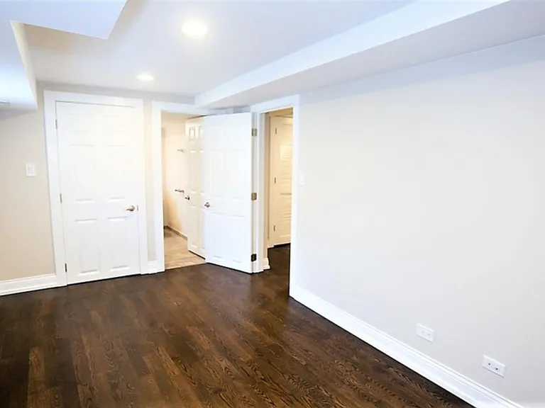 2943 W Diversey Ave #2E — Photo 6