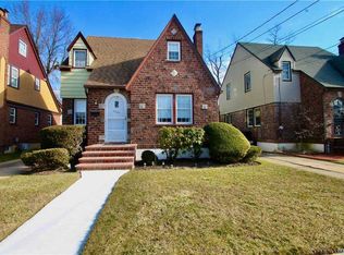 2269 Troy Pl, Merrick, NY 11566