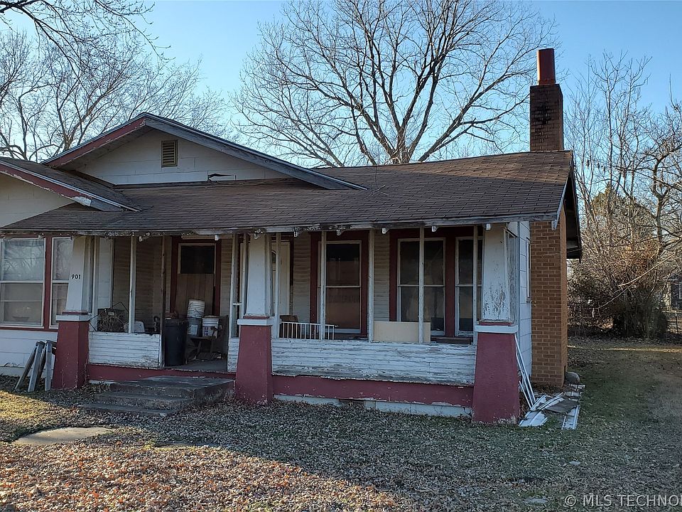 2nd image of 901 Olive Ave