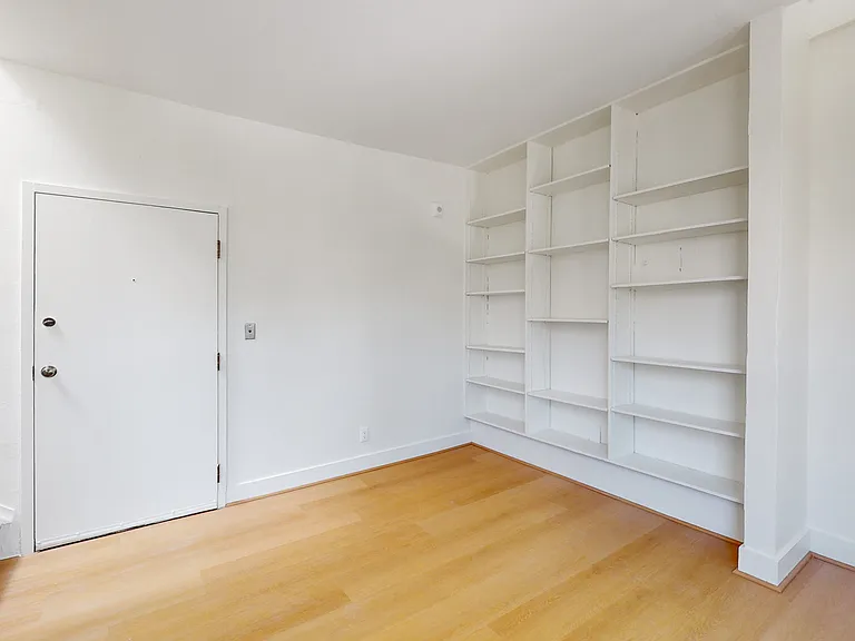 509 Greenwich St — Photo 12