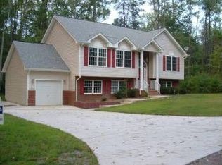 18111 Bull Church Rd, Ruther Glen, VA 22546