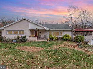 1701 Pine Ln, Dauphin, PA 17018