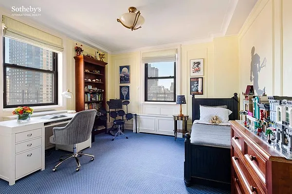 Sold by Sotheby's International Realty | media 8