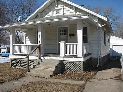 908 W Eureka St photo 1