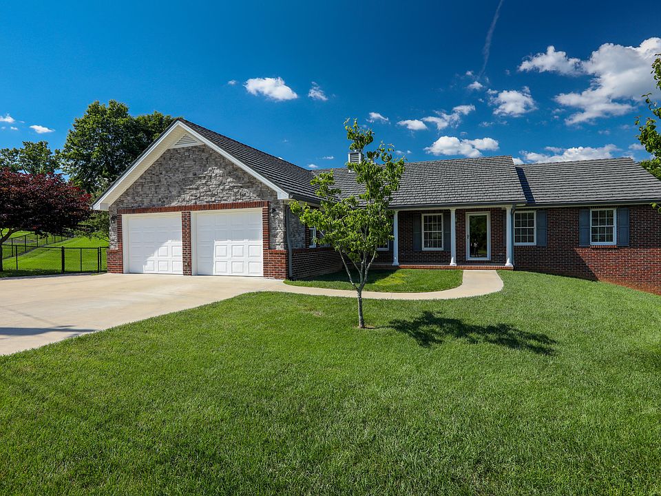 1st image of 107 Dawn Dr