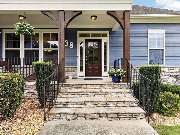 2nd image of 38 Mosswood Ct
