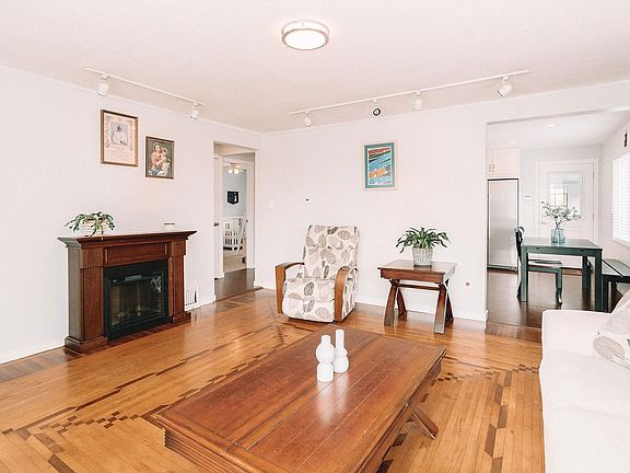 5th image of 333 Strand Ave