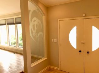 948 Sutton Dr, Northbrook, IL 60062