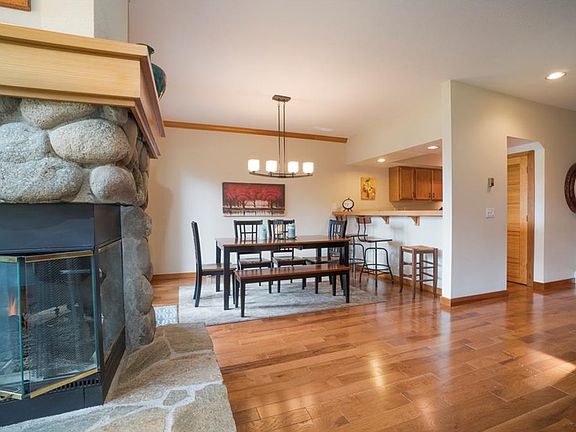2nd image of 929 Northwood Blvd #127