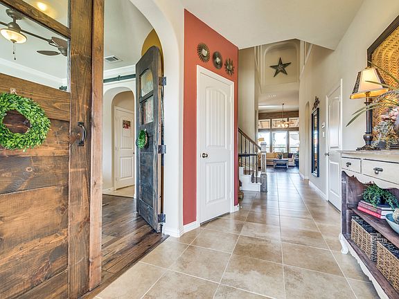3rd image of 2413 Playa Del Mar Dr