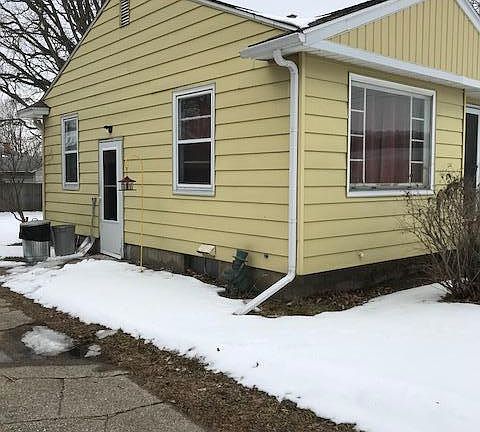 3rd image of 5033 Blaine Ave SE #Se