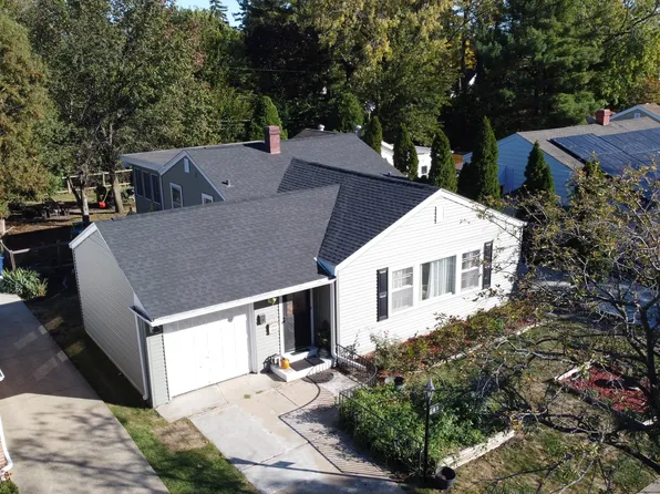 641 S 6th Ave, Des Plaines, IL 60016