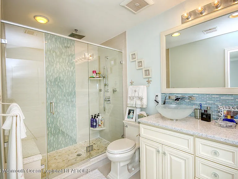 207 Ceylon Ave — Photo 22