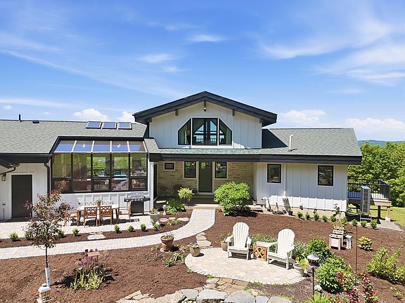 3rd image of 1383 Orange Hill Rd