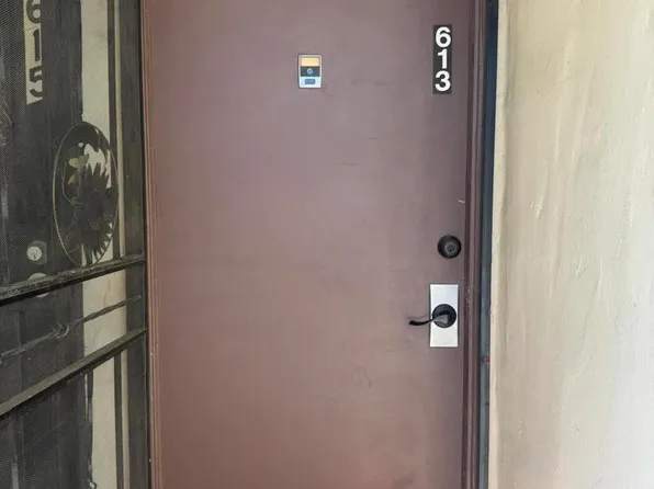 1655 E Palm Canyon Dr Unit 613, Palm Springs, CA 92264
