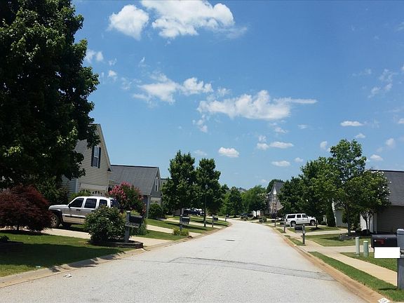 5th image of 222 Grimes Dr