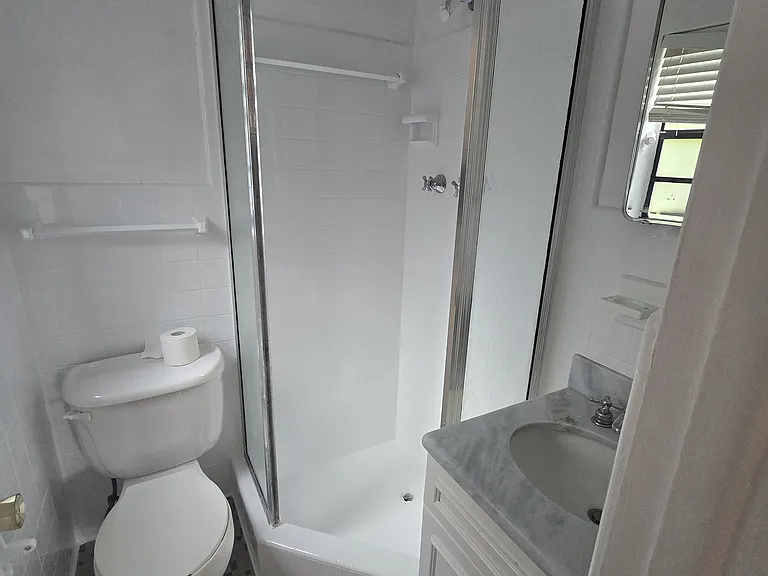 8025 SW 63rd Pl — Photo 9