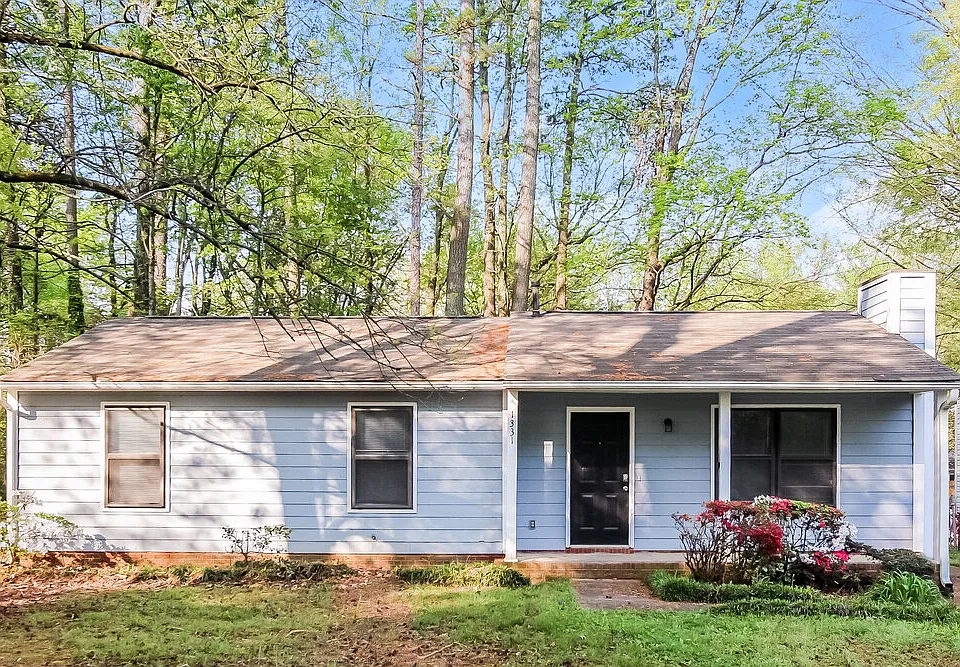 1331 Susan St