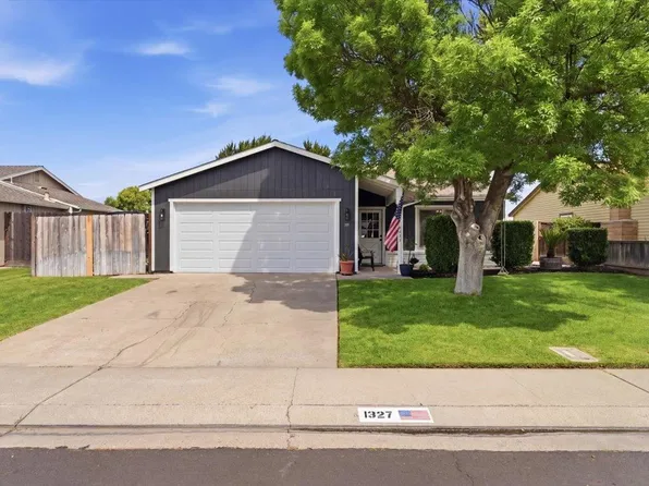 1327 Elena Dr, Ripon, CA 95366