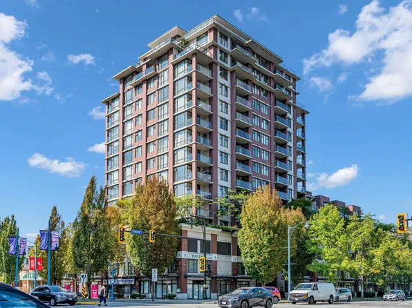 5933 Cooney Rd #704, Richmond, BC V6X 4H3