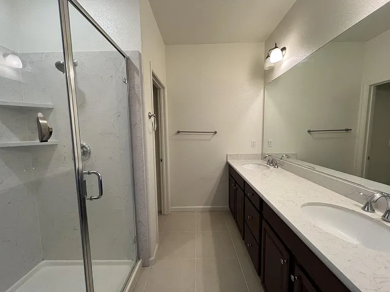 2762 Ferrara Cir — Photo 35