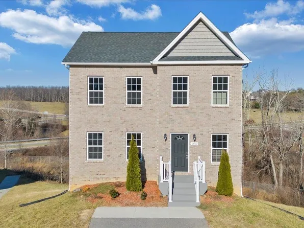 1602 Bold Springs Cir, Blacksburg, VA 24060
