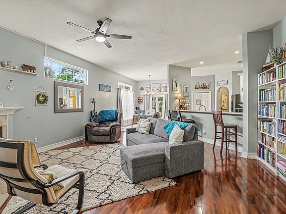 5th image of 2549 Heathrow Dr