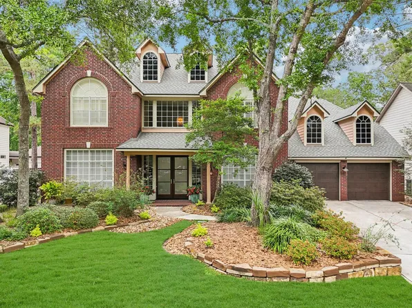 18 Woodmere Pl, Spring, TX 77381