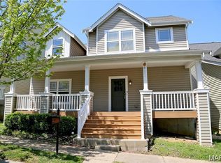 240 Montclair Tower Dr, Saint Charles, MO