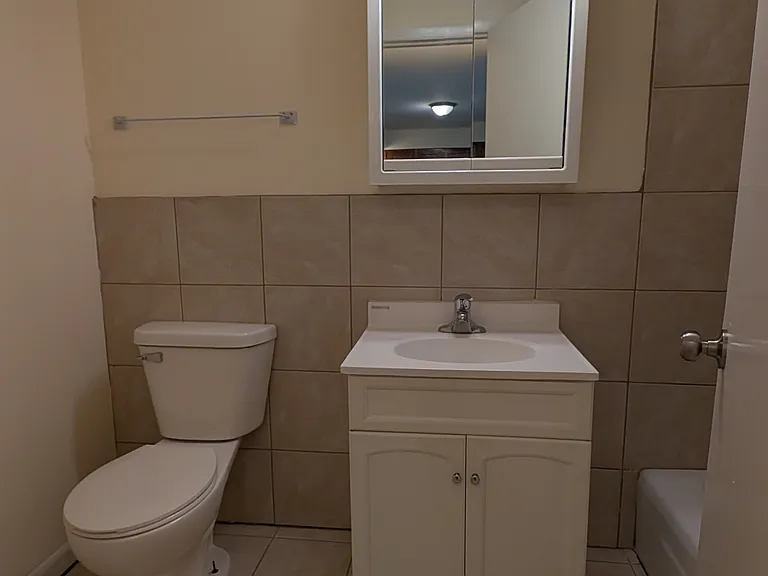 8512 W 87th St #10 — Photo 10
