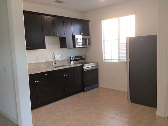 3rd image of 26346 Orange Ave #2