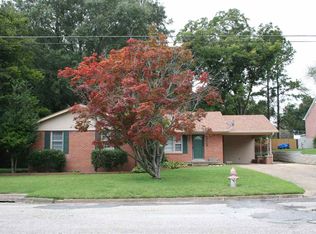 1213 Summer Dr, Dyersburg, TN 38024