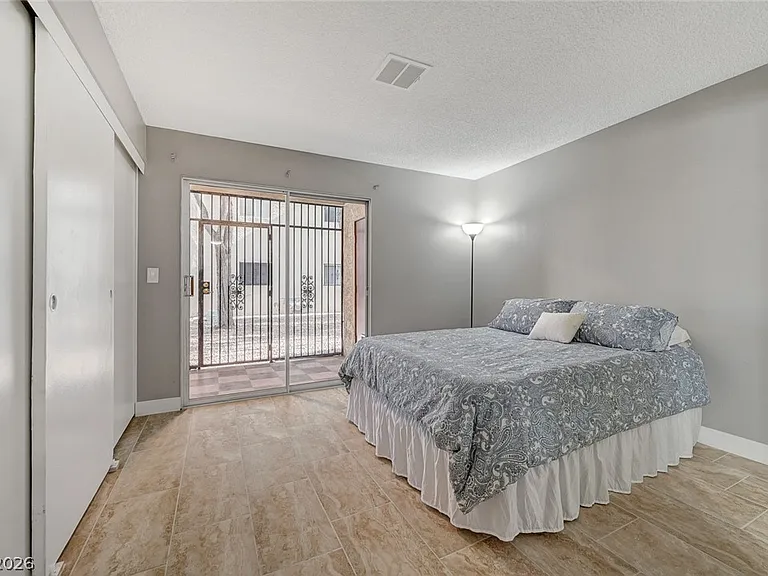 3240 Cameron St #A — Photo 12