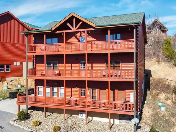 2517 Laurel Point Way, Sevierville, TN 37862