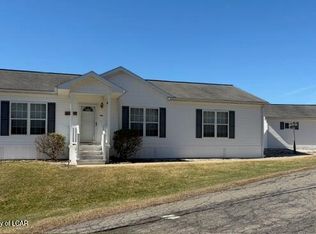 502 Hummingbird Dr, Shavertown, PA 18708