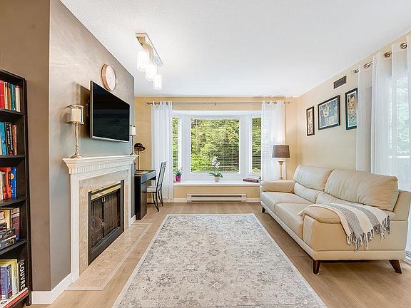 2nd image of 6860 Rumble St #205