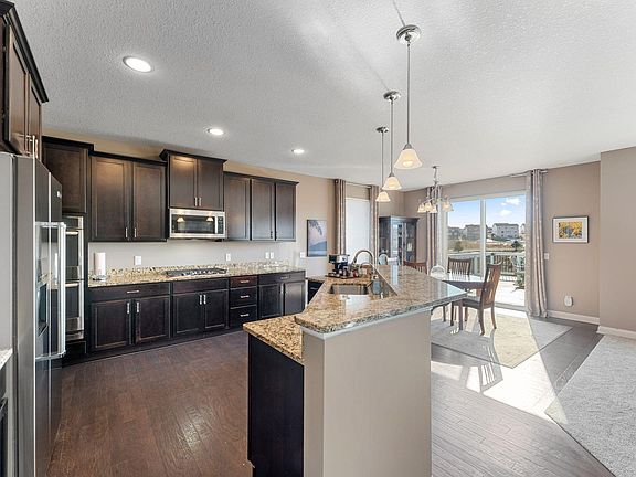 4th image of 4014 Holasek Path