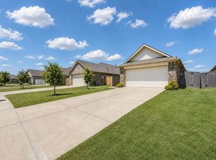 19450 Rosali Meadow Dr, New Caney, TX 77357