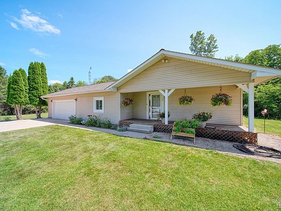 3rd image of 6573 Pawson Rd