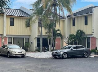 3204 NE 16th St APT 11, Pompano Beach, FL 33062