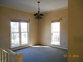 5th image of 319 Woodland Pl NW