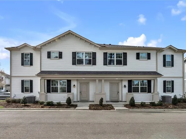 5114 Cora Anne Ln, Virginia Beach, VA 23455