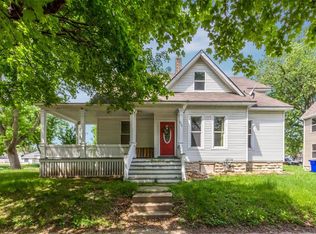 622 4th St SW, Cedar Rapids, IA 52404