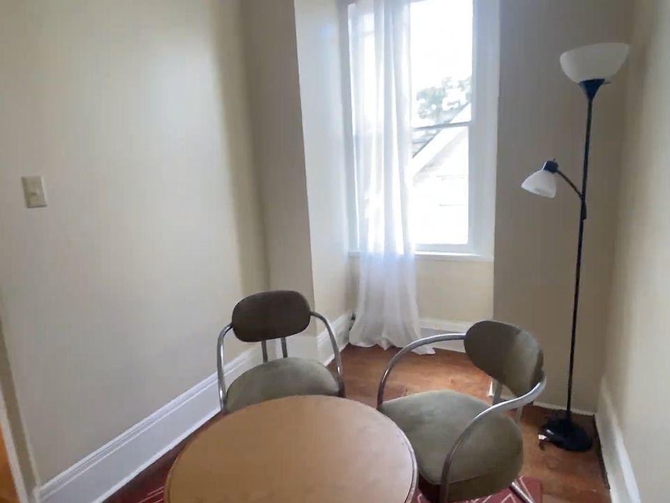 Dining/work area