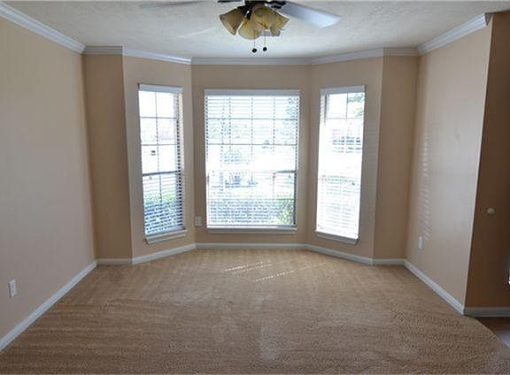 (shown vacant)