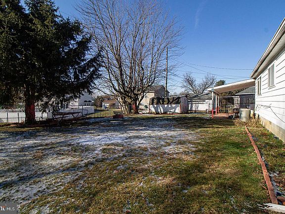 5th image of 112 Lincoln Dr