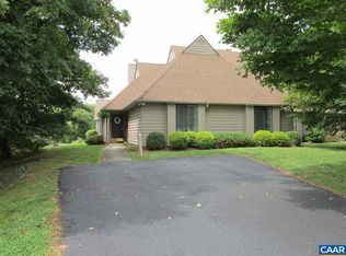 1074 Highlands Dr, Charlottesville, VA