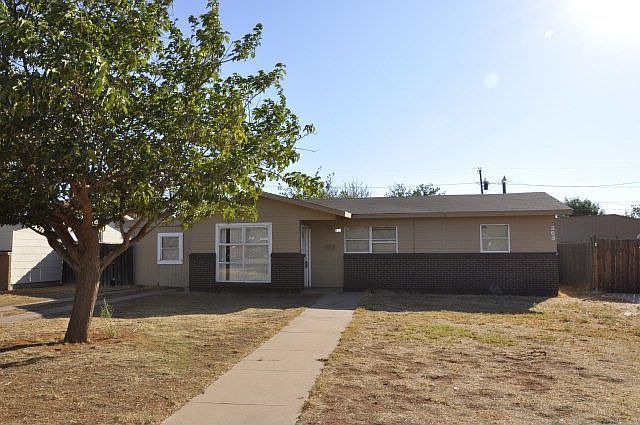 1st image of 203 Canyon Dr