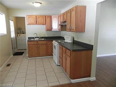 5th image of 3688 Elmhurst Ct