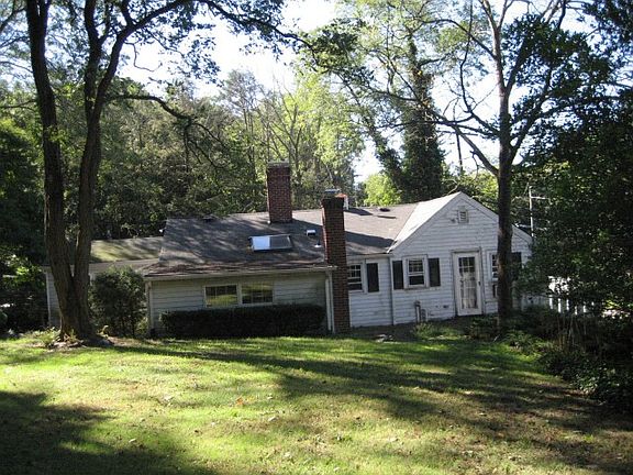 3rd image of 1 Watson Ln
